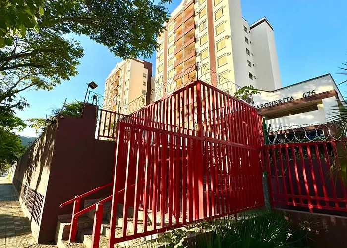 Apto mobiliado na Enseada - Guarujá